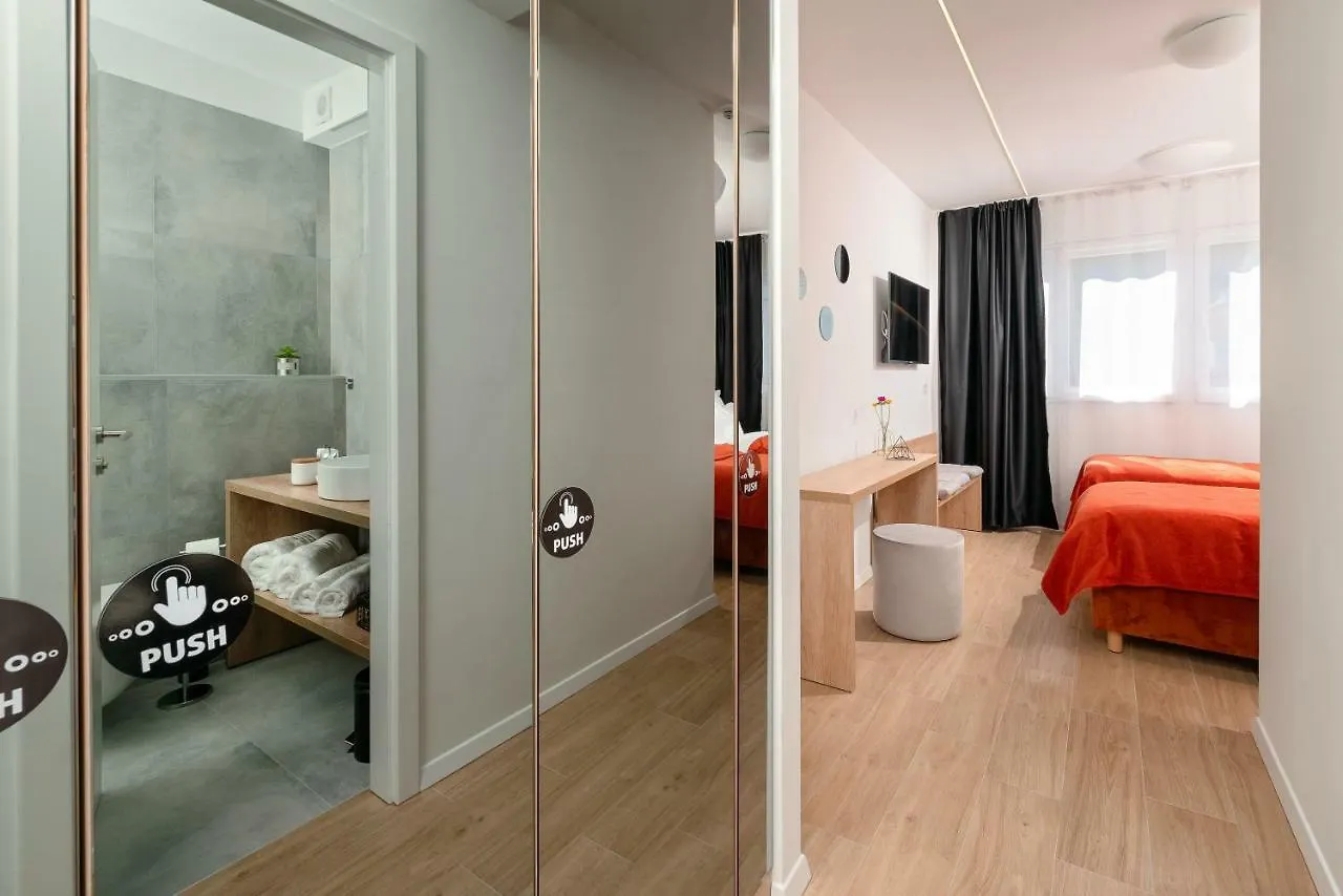 Skaline Luxury Rooms Split Alojamento de Acomodação e Pequeno-almoço