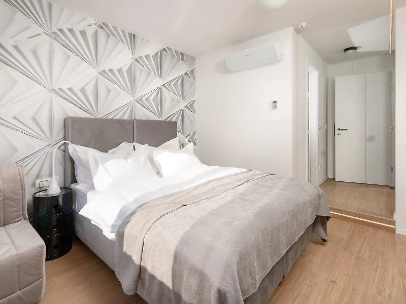 Alojamento de Acomodação e Pequeno-almoço Skaline Luxury Rooms Split