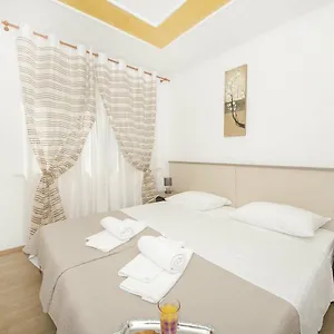 Pensionat Mia, Split